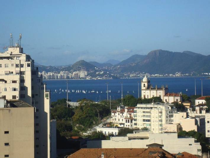 Casas e apartamentos de temporada para 4 pessoas, com vista, adaptado a crianças em Santa Teresa (RJ)