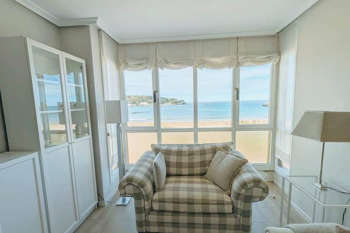 Ganze Wohnung, Wohnung am Strand mit schöner Aussicht in Noja, Kantabrische Küste