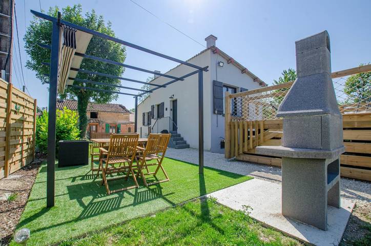 Gîte pour 2 personnes, avec jardin ainsi que terrasse et piscine dans Parc naturel régional de la Forêt d'Orient - 2