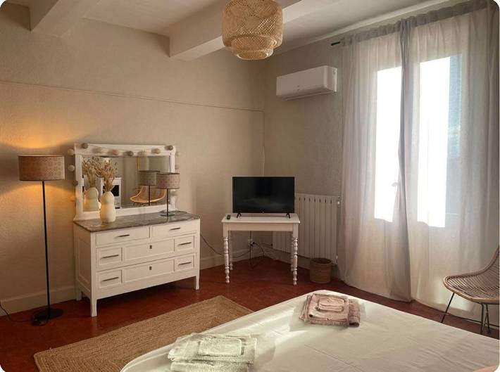 Gîte pour 4 personnes, avec terrasse ainsi que vue et jardin à Beaumes-de-Venise - 2