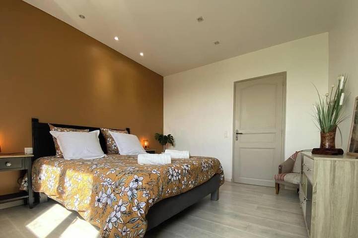 Location de vacances pour 6 personnes, avec jardin à OMS (homonymie) - 3