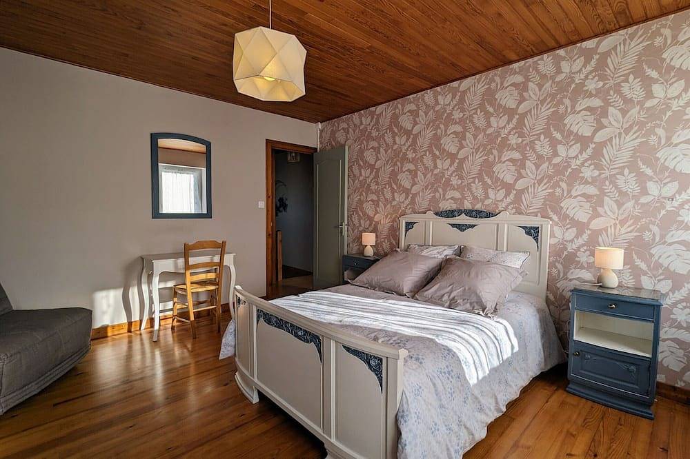 Gîte de Charme pour 6 personnes avec Terrasse et Wifi in Raucoules, Haute-Loire