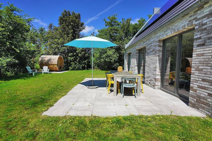 Ferienhaus für 10 Personen, mit Sauna und Garten sowie Terrasse