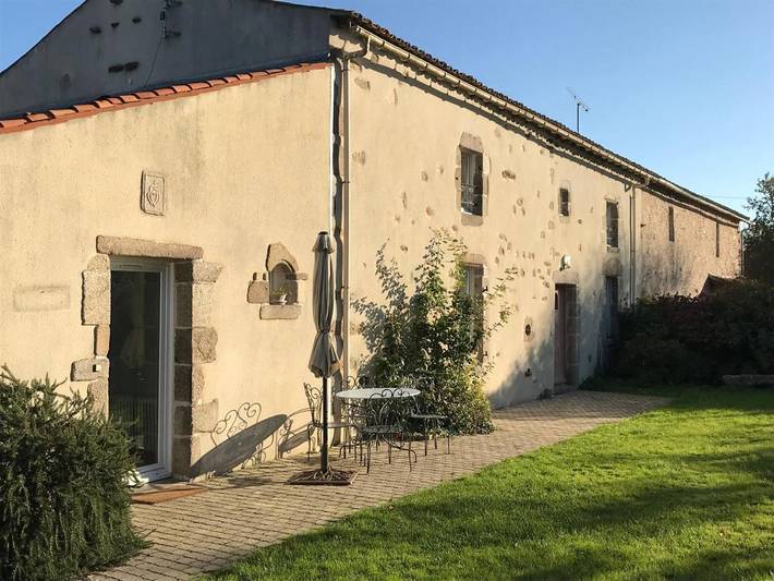 Maison d’hôte pour 2 personnes, avec Terrasse et Jacuzzi ainsi que Jardin et Sauna à La Boissière-des-Landes