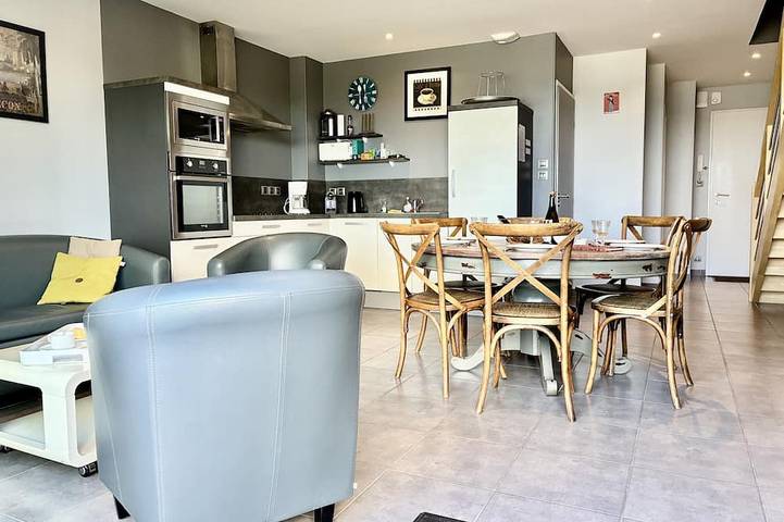 Ferienhaus für 4 Personen, mit Pool und Terrasse sowie Garten