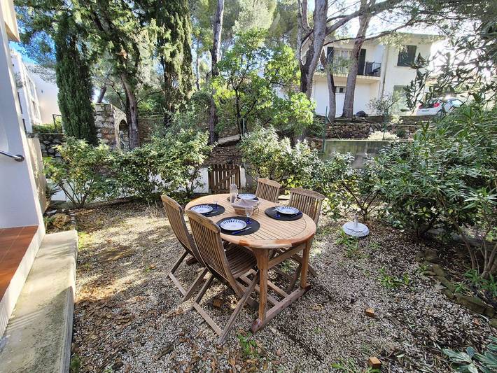 Gîte pour 6 personnes, avec piscine et jardin à Saint-Mandrier-sur-Mer - 2