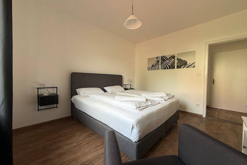 Ganze Wohnung, Doppelzimmer für 2 Gäste mit 14m² in Rottenbuch in Rottenbuch, Romantische Straße