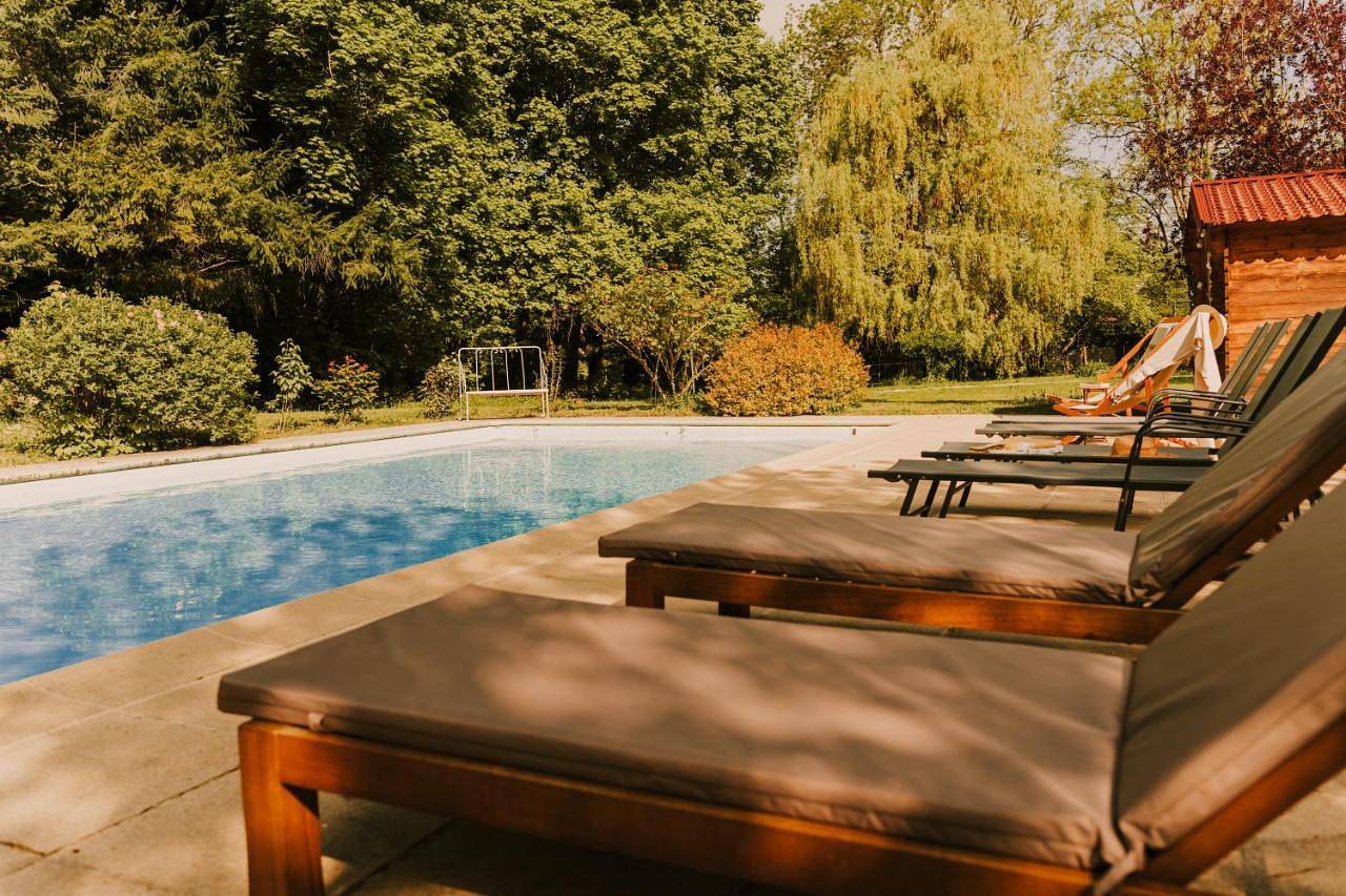 Maison d'hôtes de charme avec piscine, La Lhuiseraie in Lhuis, Belley