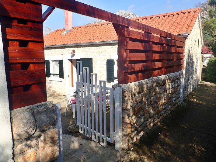 Casa de vacaciones para 5 personas con terraza in Starigrad Paklenica, Starigrad