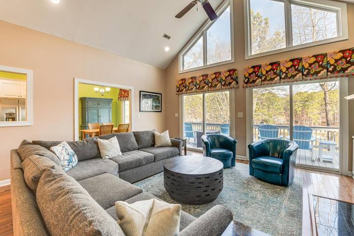 Vakantiehuis voor 16 personen, met uitzicht en uitzicht op het meer, met huisdier in North Carolina