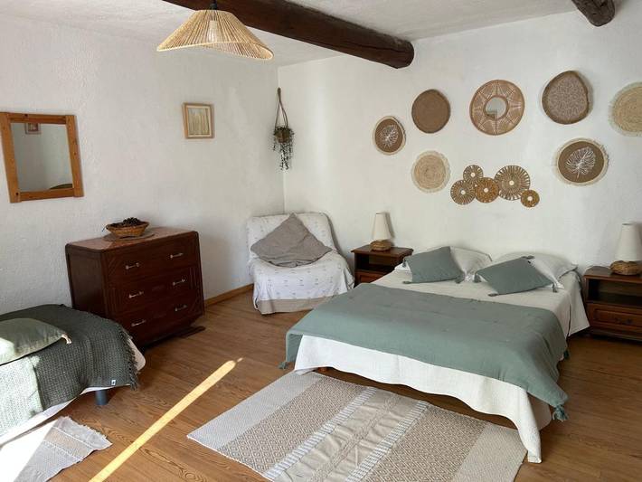 Chambre d’hôte pour 4 personnes, avec piscine ainsi que jardin et vue à Le Barroux - 3