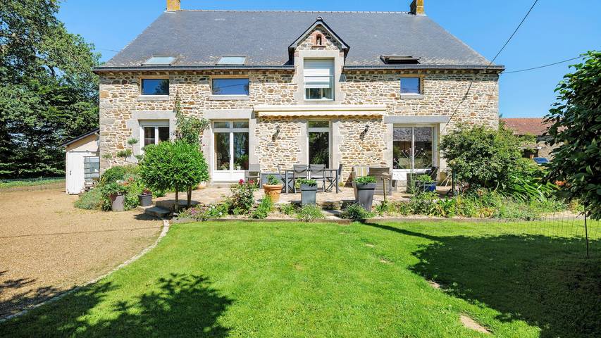 Location de vacances pour 2 personnes, avec Jardin en Bretagne