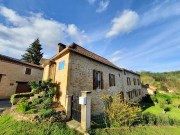 Chambre d’hôte pour 2 personnes, avec jardin à Saint-Cernin-de-l'Herm