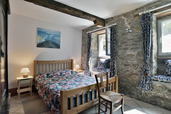 Gîte pour 6 personnes, avec Terrasse à Dinan - 3