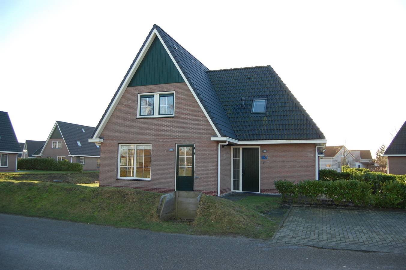 Beach Resort Makkum — Beach Villa Royale Classic with Sauna - 10 persons in Makkum, Lake Ijssel