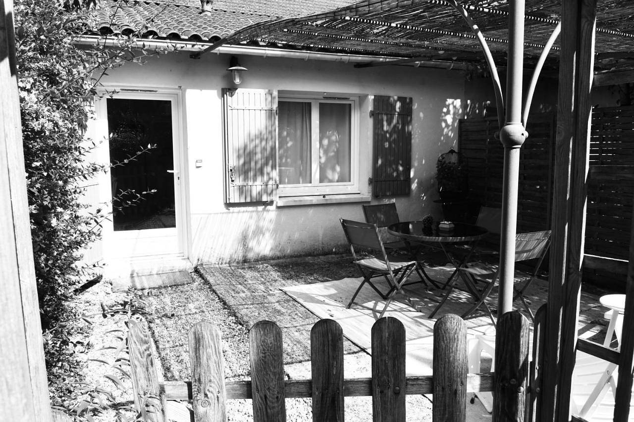 Appartement entier, Gîte avec piscine et jardin Le Cosy - Les Bergeronnettes Bergerac in Bergerac, Périgord Pourpre