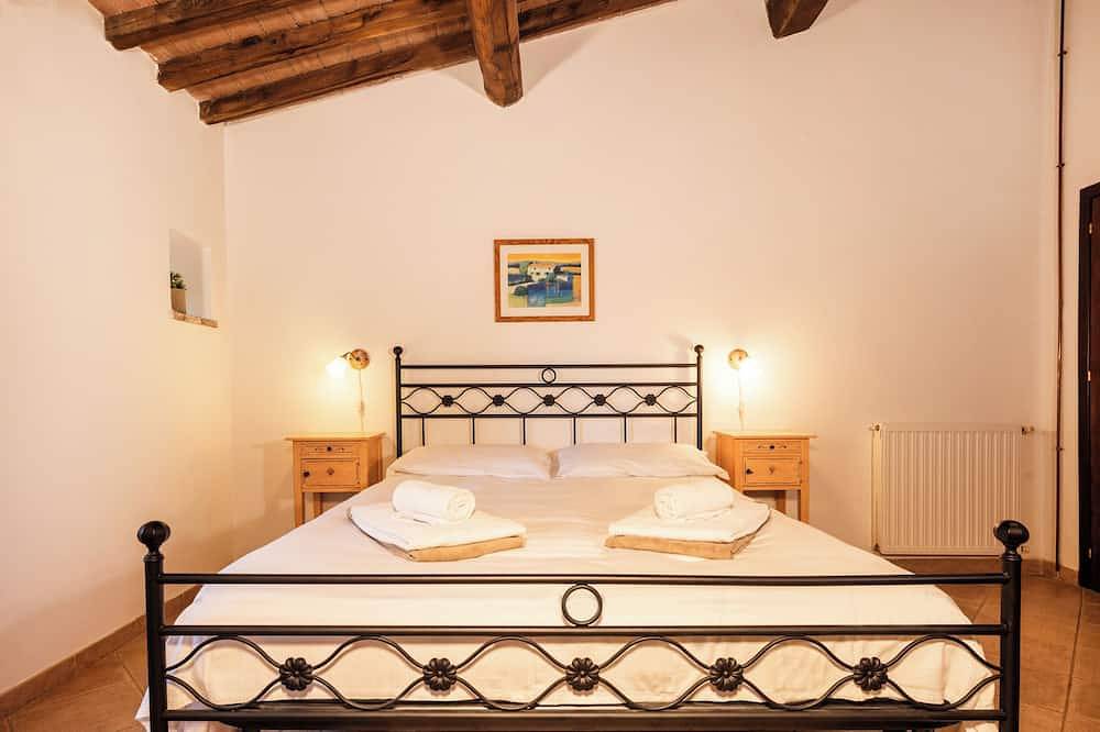 Agriturismo I Casali - Ein Bauernhaus aus Stein aus dem Jahr 1850 mit Pool in Pomarance, Riserva Naturale di Monterufoli