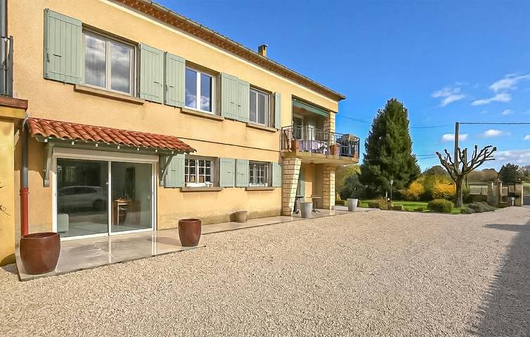 Gîte pour 4 personnes, avec jardin et terrasse à Orange - 3