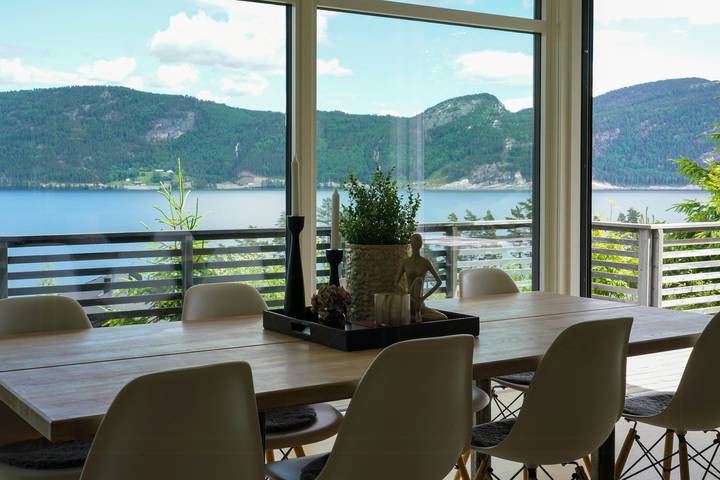 Architektenhütte mit fantastischem Blick auf Nisser in Nissedal