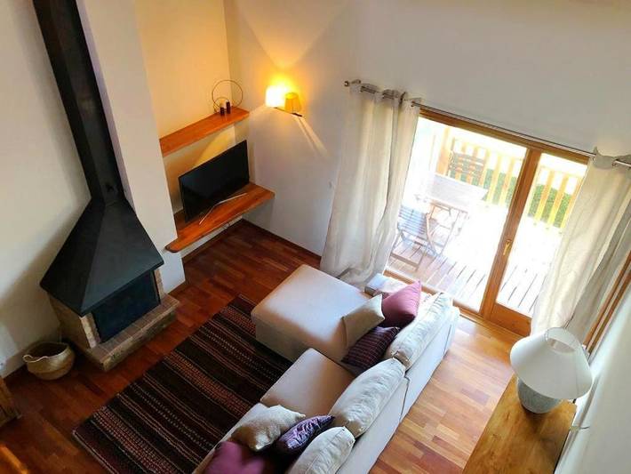 Gîte pour 8 personnes, avec terrasse et piscine à Nahuja - 4