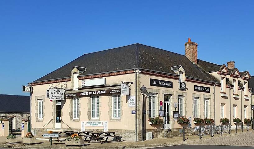 Hôtel pour 4 personnes, avec terrasse à Germigny-des-Prés