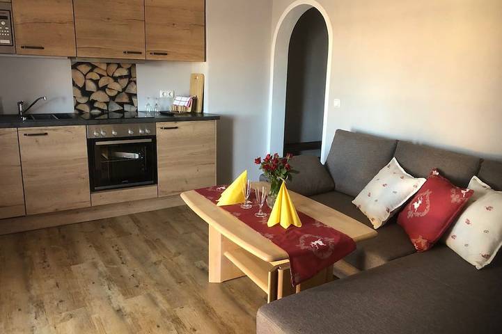 Ferienwohnung für 2 Personen, mit Balkon und Garten