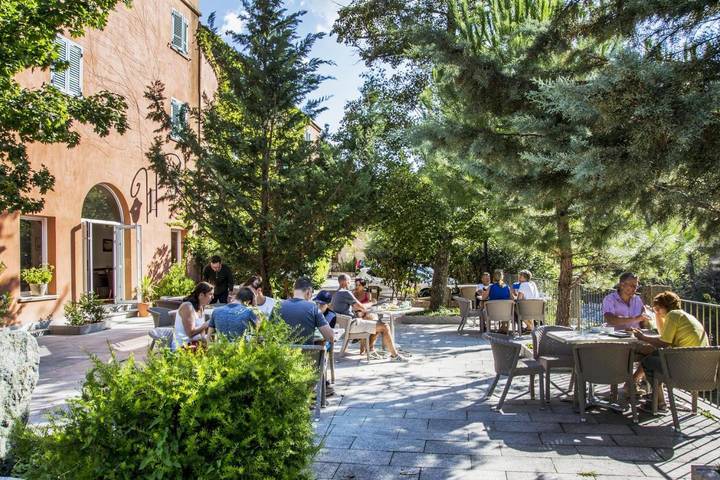 Hôtel pour 2 personnes, avec vue ainsi que piscine et jardin, animaux acceptés à Corte - 4