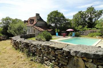 Gîte pour 4 personnes, avec jardin, animaux acceptés à Brengues