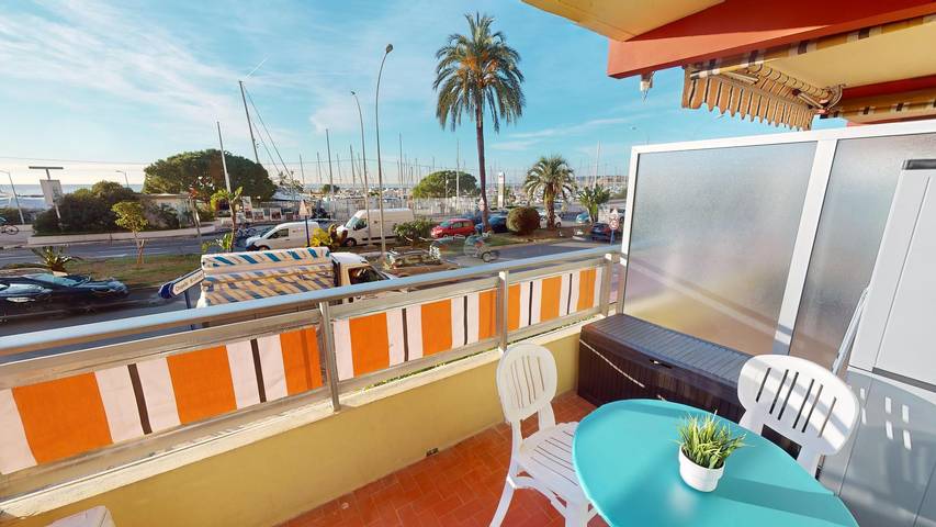 Gîte pour 4 personnes, avec terrasse et vue sur l’océan, animaux acceptés à Menton - 2