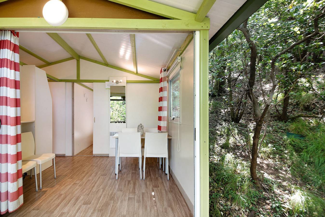 Ferienhaus 'Chalet Nel Bosco' mit Meerblick, Gemeinschaftspool und Wlan in Casarza Ligure, Riviera di Levante
