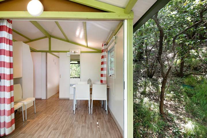 Ferienhaus 'Chalet Nel Bosco' mit Meerblick, Gemeinschaftspool und Wlan in Casarza Ligure, Riviera di Levante