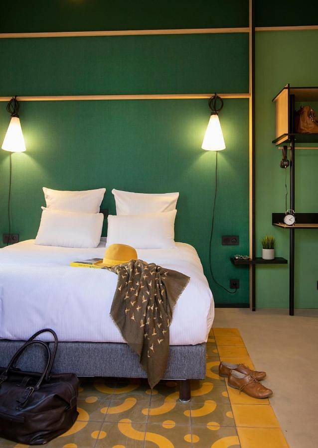 Hôtel pour 2 personnes, avec vue ainsi que jardin et piscine à Saint-Cyr-au-Mont-d'Or - 4