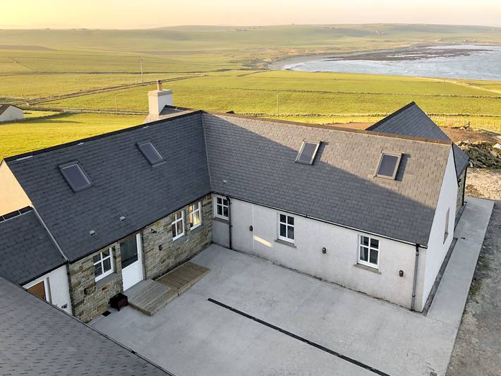 Cottage for 7 people, with garden, with pets in Orkney Islands