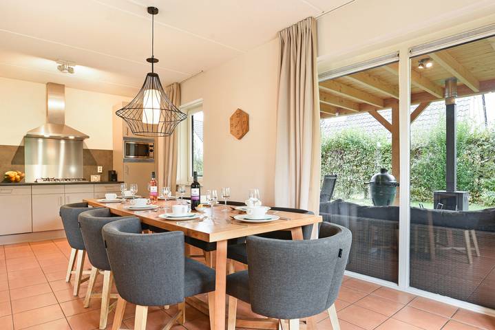 Bungalow für 8 Personen mit Balkon/Terrasse in Valkenburg, Limburg (Niederlande)