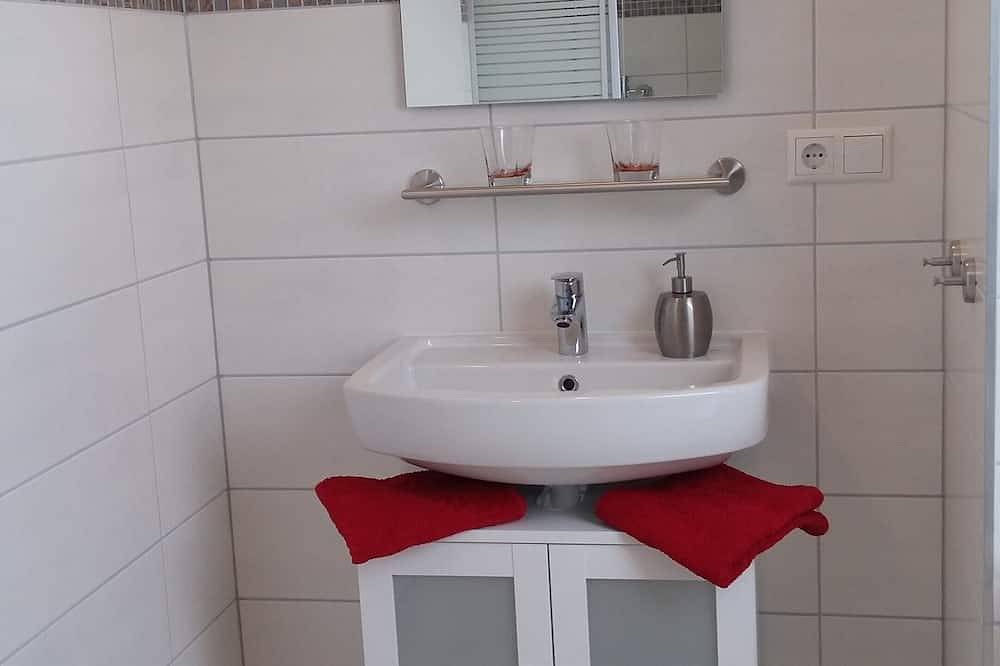 Ganze Wohnung, Neue Ferienwohnung, die zum Entspannen und zum Erkunden der Region einlädt in Büchelkühn, Schwandorf