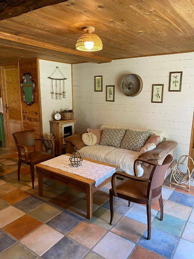 Location de vacances pour 11 personnes, avec jardin et vue à Chenereilles - 3