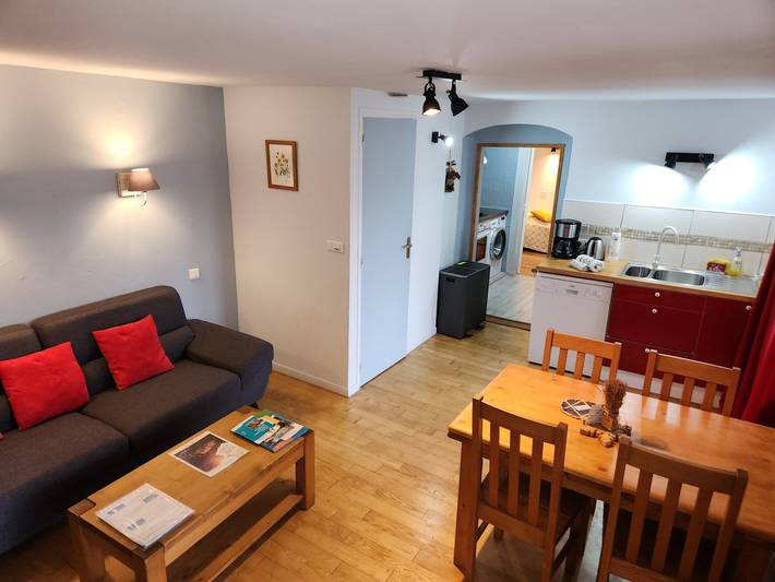 Gîte pour 4 personnes, avec sauna et piscine ainsi que balcon et jardin à Arvieux - 3