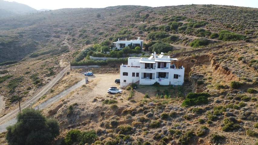 Maison d’hôte pour 4 personnes, avec Balcon et Terrasse ainsi que Jardin et Vue dans Skyros