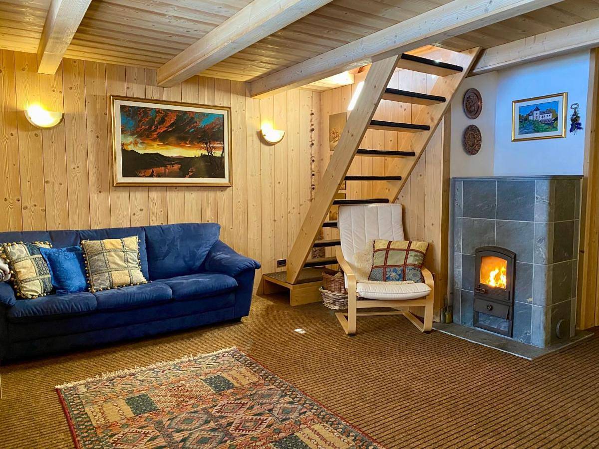 Two-Bedroom Chalet on Three Floors in Cavalese, Fleimstaler Alpen