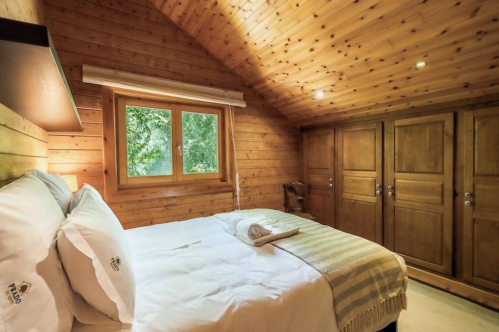 Wooden house with private pool - Prado do Xisto in Braga, Braga Distrikt