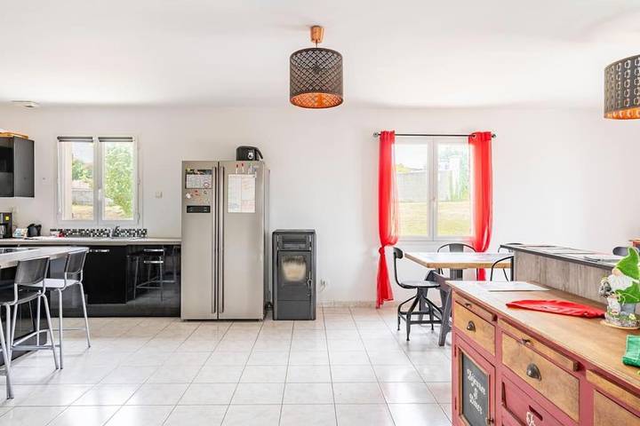 Location de vacances pour 8 personnes, avec jardin et vue, animaux acceptés à Esson - 3