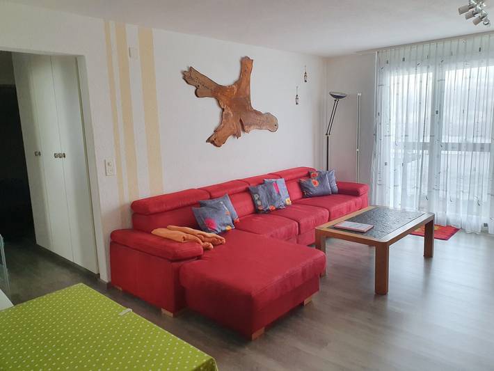 Ferienwohnung für 6 Personen, mit Balkon/Terrasse und Garten sowie Ausblick und Seeblick in Nidwalden - 2