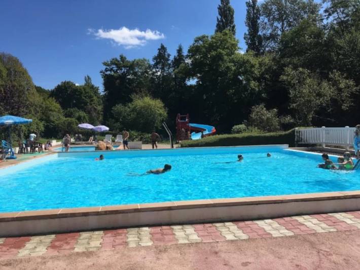 Camping pour 7 personnes, avec bassin pour enfant en Bourgogne - 2