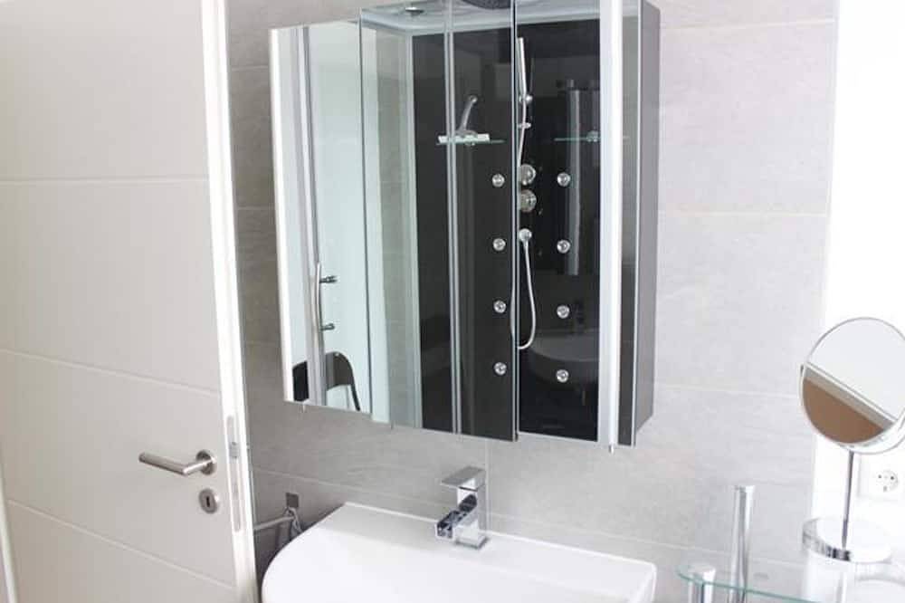 Ganze Wohnung, Albertus 2 - 1 Schlafzimmer - klimatisiert - Albertushaus in Speyer, Rheinebene