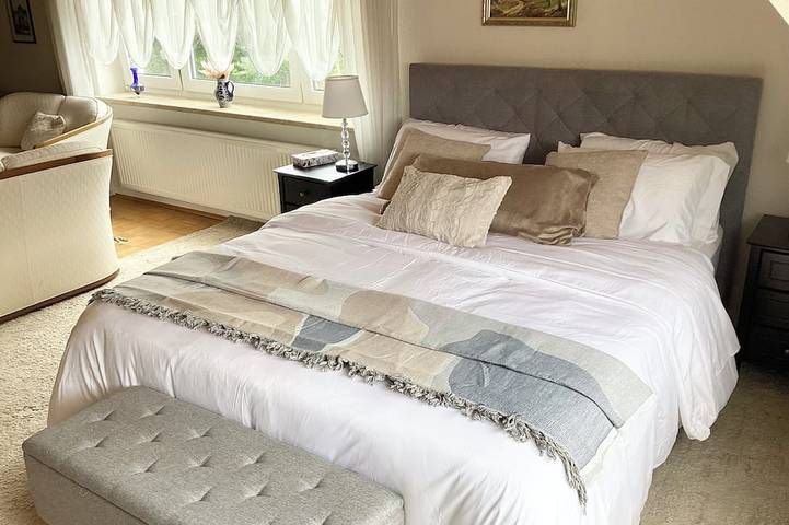 Ferienwohnung für 7 Personen, mit Balkon und Garten