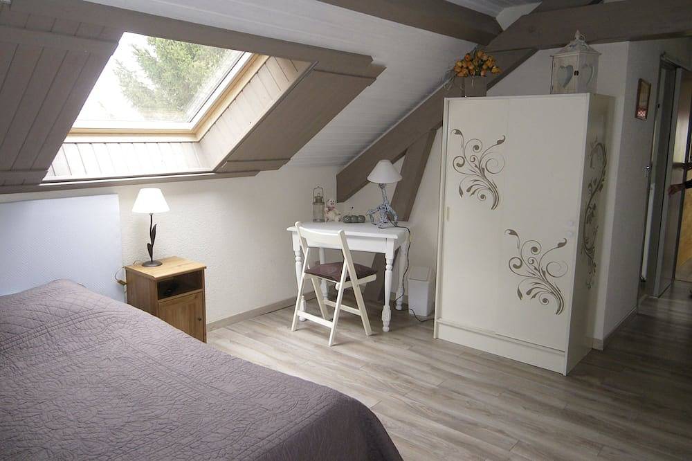 Charmant gîte de campagne pour couples amoureux *** in Sancey, Jura Francais