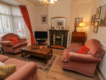 Holiday Rental for 4 People in Redcar and Cleveland, Photo 2