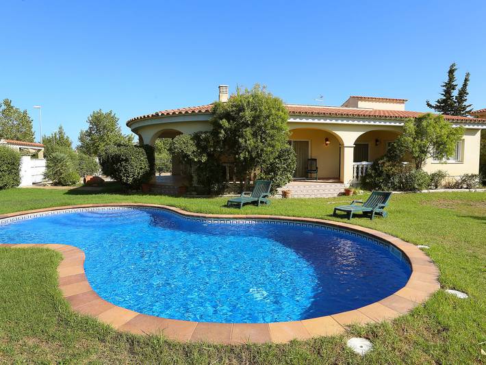 Holiday home for 8 people, with garden and balcony - 1