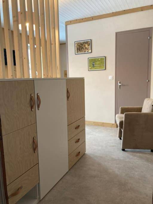 Gîte pour 2 personnes, avec Jardin dans Station de Monts Jura - 2