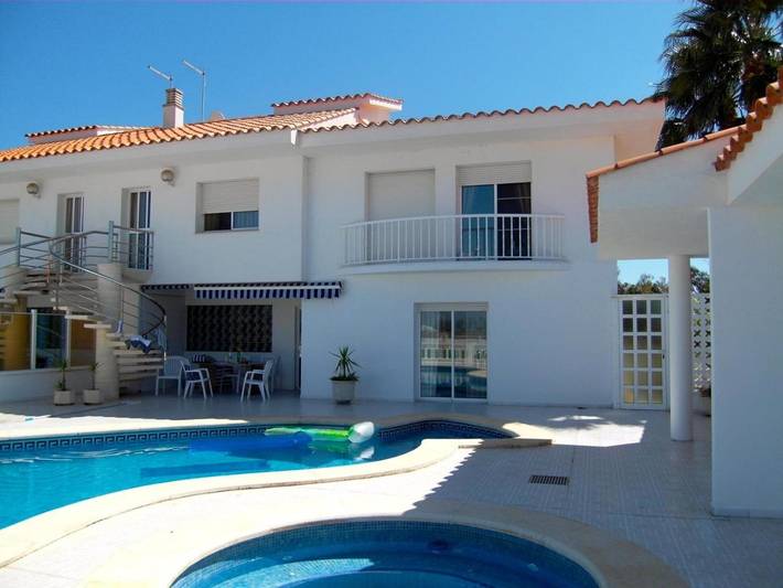 Gîte pour 2 personnes, avec jardin et piscine dans l'Eucaliptus - 2